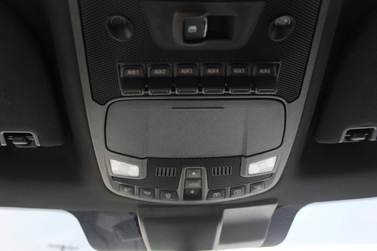 Used 2021 Ford F250 Platinum w/ FX4 Off-Road Package AWD/4WD image 53