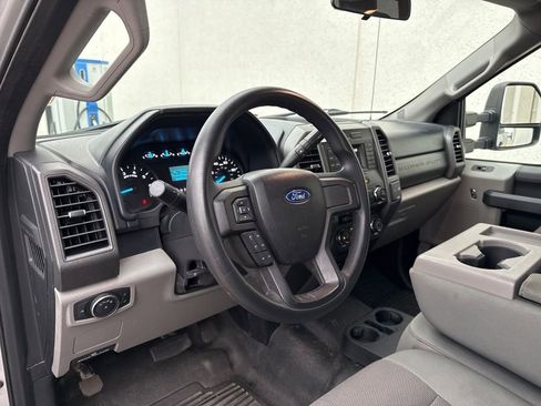 Used 2017 Ford F250 XL w/ Power Equipment Group RWD image 13