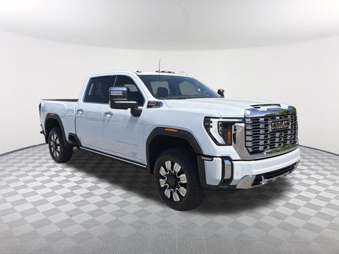 New 2026 GMC Sierra 2500 Denali w/ Denali Reserve Package AWD/4WD image 3