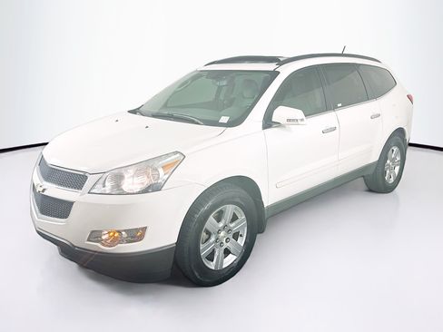 Used 2012 Chevrolet Traverse LT FWD image 3