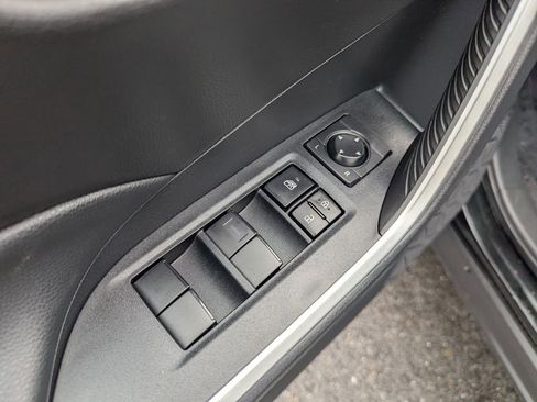 Used 2023 Toyota RAV4 LE AWD/4WD image 14