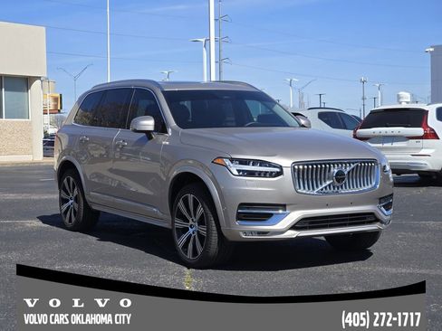 Used 2025 Volvo XC90 B6 Ultra w/ Protection Package Premier image 2