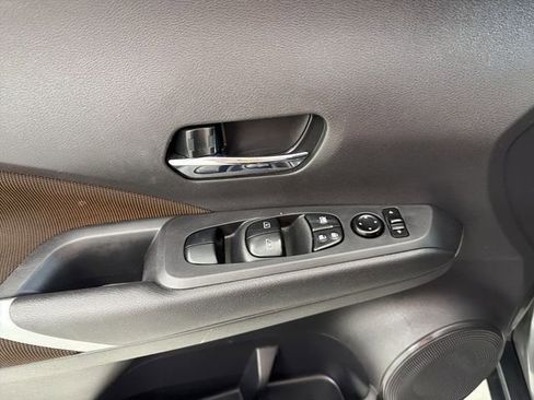 Used 2023 Nissan Kicks SR FWD image 20