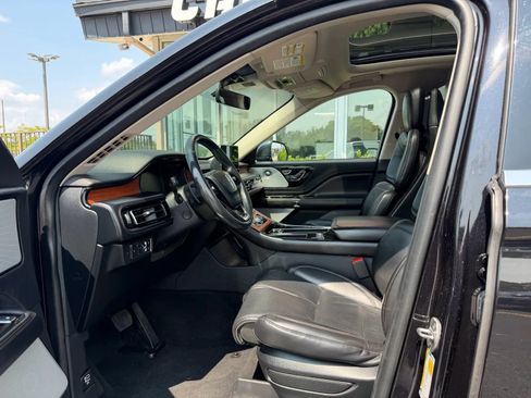 Used 2020 Lincoln Aviator Reserve w/ Equipment Group 201A AWD/4WD image 10