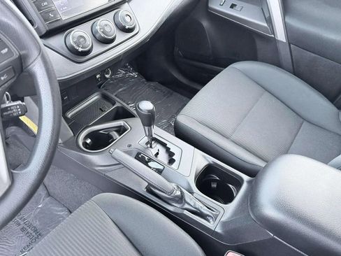 Used 2017 Toyota RAV4 LE w/ Carpet Mat Package image 17