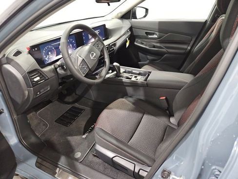New 2026 Nissan Sentra SR w/ Floor Mat Package image 9