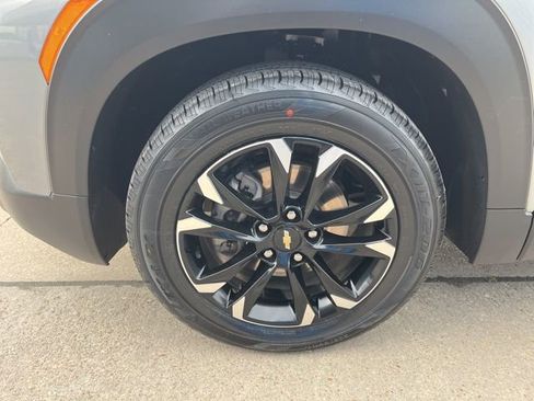 Used 2023 Chevrolet TrailBlazer LT image 5