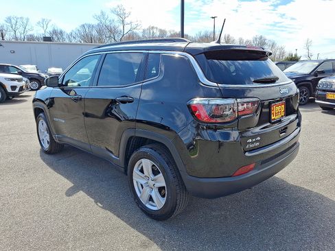 Certified 2022 Jeep Compass Latitude w/ Convenience Group AWD/4WD image 4