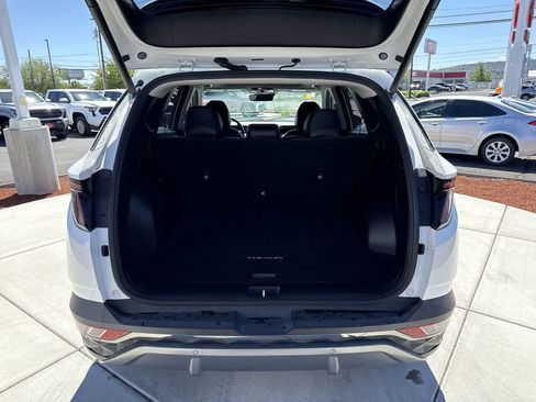 Used 2022 Hyundai Tucson Limited w/ Cargo Package AWD/4WD image 6