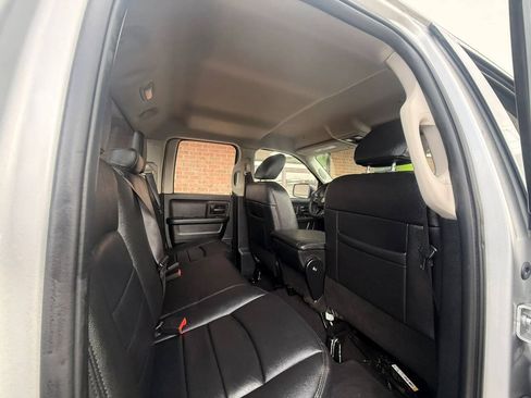 Used 2017 RAM 1500 Express AWD/4WD image 16