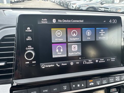 Used 2025 Honda Odyssey Touring image 21