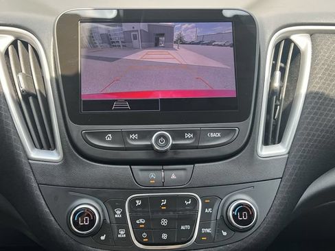 Used 2024 Chevrolet Malibu LT FWD image 19