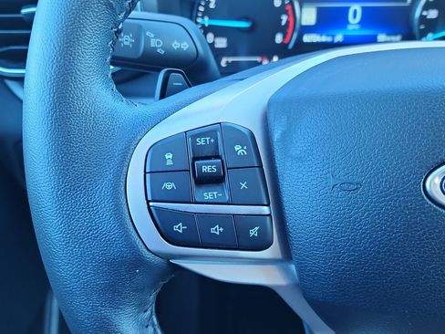 Certified 2020 Ford Explorer XLT w/ Equipment Group 202A image 21