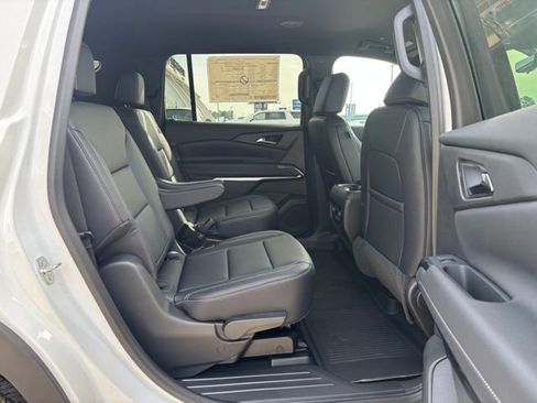New 2026 Chevrolet Traverse LT AWD/4WD image 14