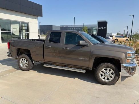 Used 2015 Chevrolet Silverado 2500 LT w/ Z71 Package, Off-Road AWD/4WD image 7