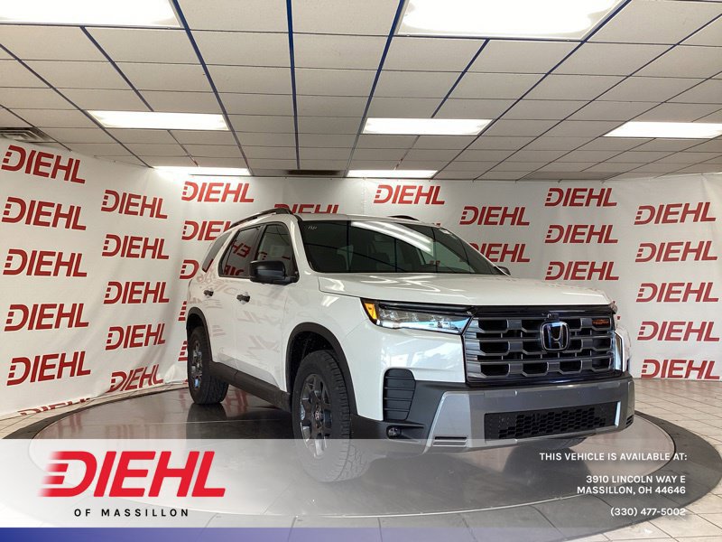 New 2026 Honda Pilot TrailSport image 1