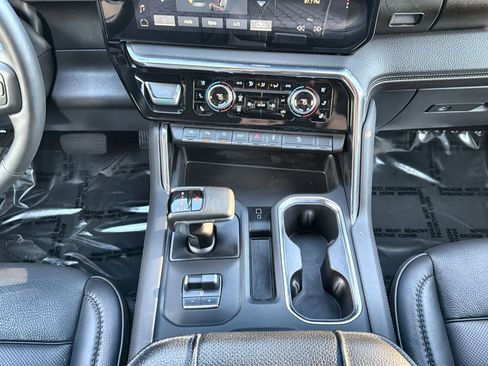 Used 2025 GMC Sierra 1500 Denali w/ Denali Reserve Package image 22