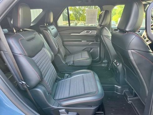 Used 2025 Ford Explorer ST-Line AWD/4WD image 6