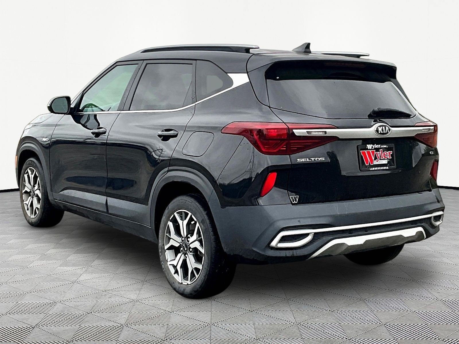 Used 2021 Kia Seltos EX AWD/4WD image 4