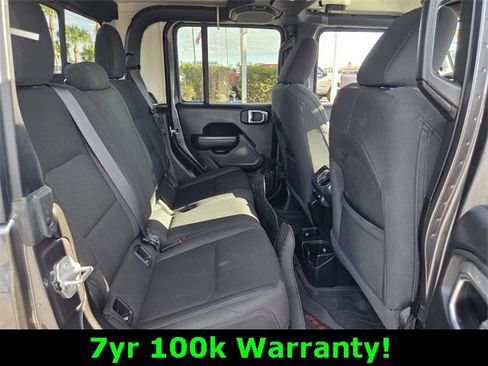 Certified 2022 Jeep Gladiator Sport image 18