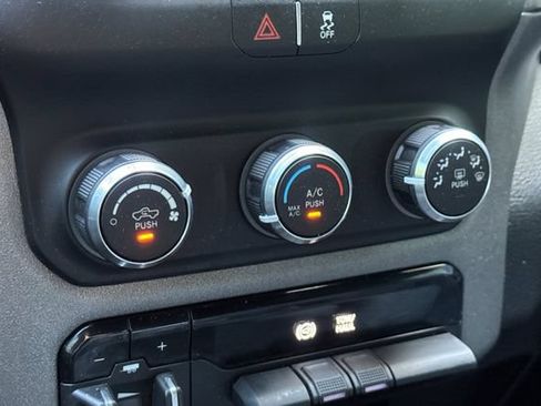 Used 2021 RAM 2500 Tradesman AWD/4WD image 19