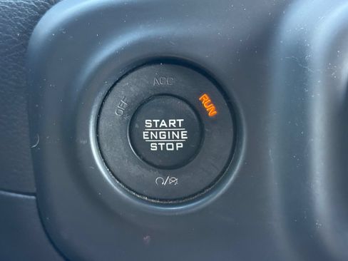 Used 2018 Jeep Wrangler Unlimited Rubicon w/ Safety Group AWD/4WD image 21