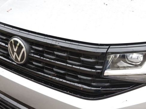 Used 2023 Volkswagen Atlas Cross Sport SEL R-Line AWD/4WD image 12