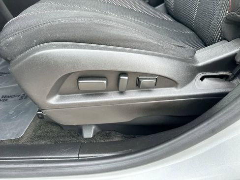 Used 2017 Chevrolet Equinox LT w/ Convenience Package image 22