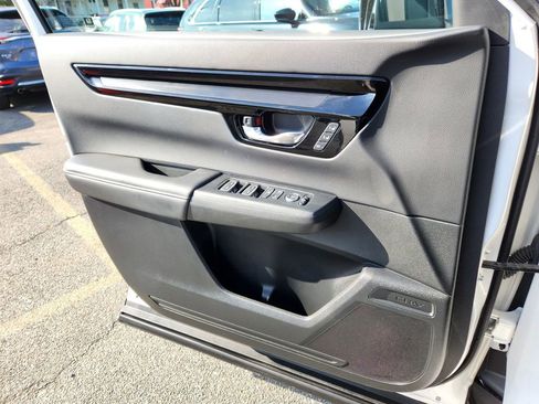 Certified 2025 Honda CR-V Sport Touring image 25