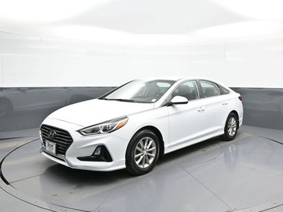 Used 2019 Hyundai Sonata SE w/ Winter Weather Package