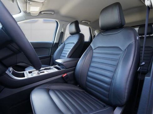 Certified 2024 Ford Edge SEL w/ Convenience Package AWD/4WD image 12