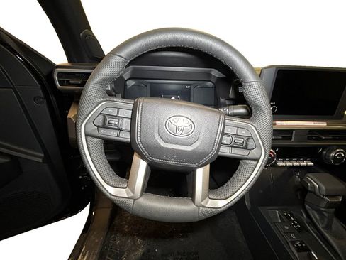 New 2026 Toyota Tacoma SR5 AWD/4WD image 12