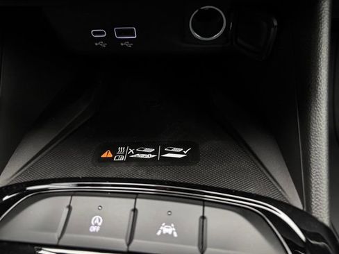New 2026 Buick Envista Sport Touring w/ Convenience I Package FWD image 28