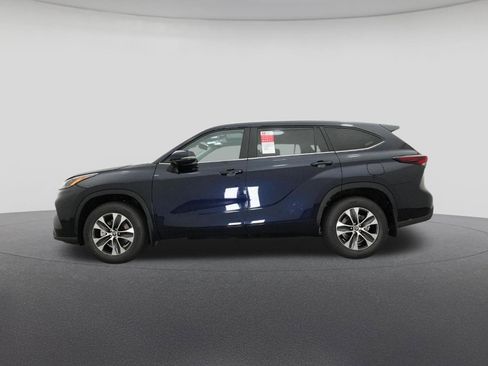 New 2026 Toyota Highlander XLE AWD/4WD image 19