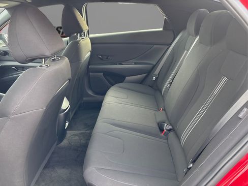 Certified 2025 Hyundai Elantra Sport image 10