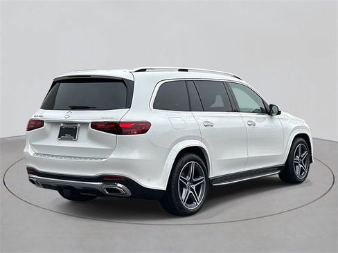 New 2025 Mercedes-Benz GLS 450 4MATIC image 4