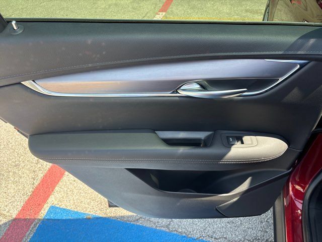 Used 2023 Cadillac XT5 Luxury w/ LPO, Floor Liner Package FWD image 30