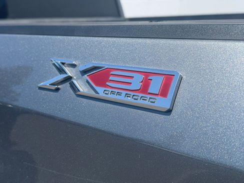 Used 2021 GMC Sierra 1500 4x4 Double Cab w/ Sierra Value Package image 8