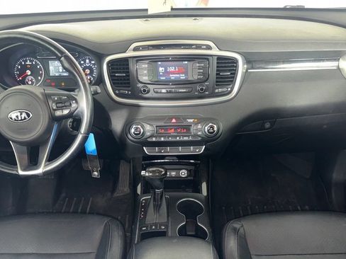 Used 2016 Kia Sorento EX AWD/4WD image 2