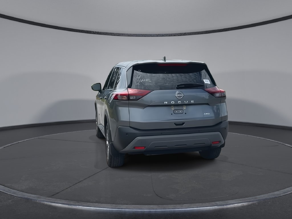 Used 2023 Nissan Rogue S AWD/4WD image 7