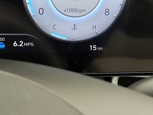 Used 2025 Hyundai Elantra Limited image 15