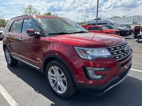 Used 2017 Ford Explorer Limited w/ Equipment Group 301A AWD/4WD image 1