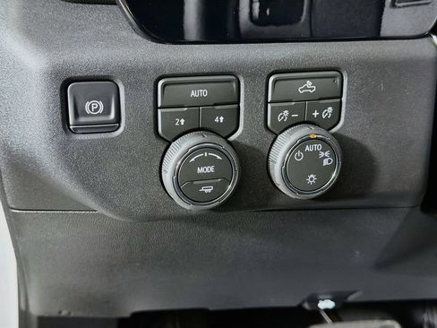 Used 2026 Chevrolet Silverado 1500 LT AWD/4WD image 33