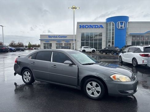 Used 2008 Chevrolet Impala LT FWD image 1