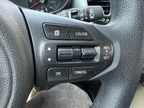 Used 2016 Kia Sorento LX image 20