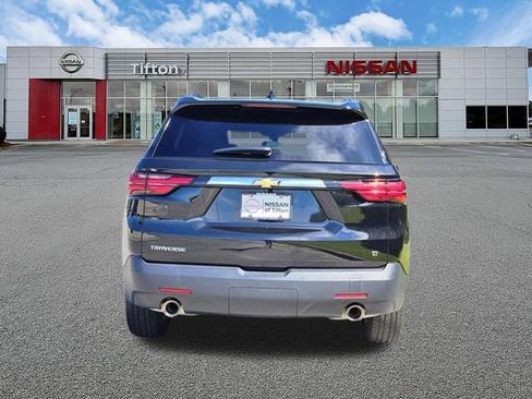 Used 2023 Chevrolet Traverse LT FWD image 5