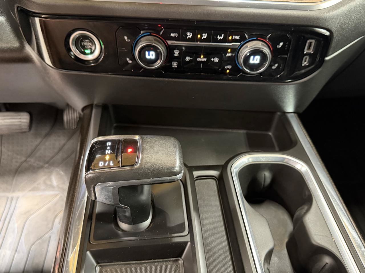 Used 2022 Chevrolet Silverado 1500 RST w/ Z71 Off-Road Package AWD/4WD image 18