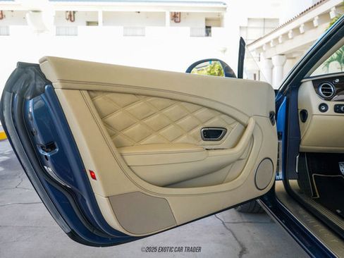 Used 2014 Bentley Continental GT image 34