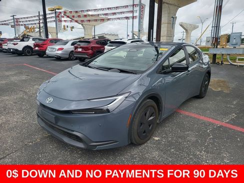 Used 2024 Toyota Prius LE FWD image 1