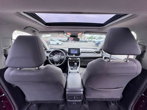 Used 2019 Toyota RAV4 XLE AWD/4WD image 22